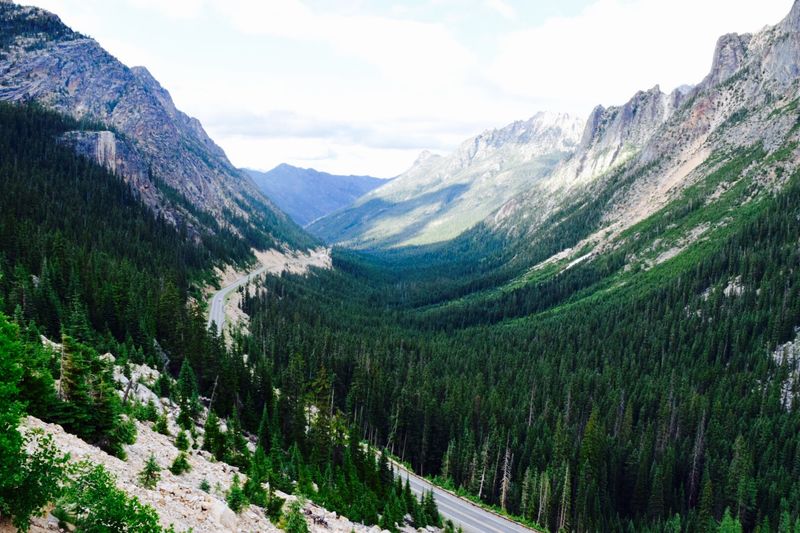 A Scenic Drive That Steals the Show