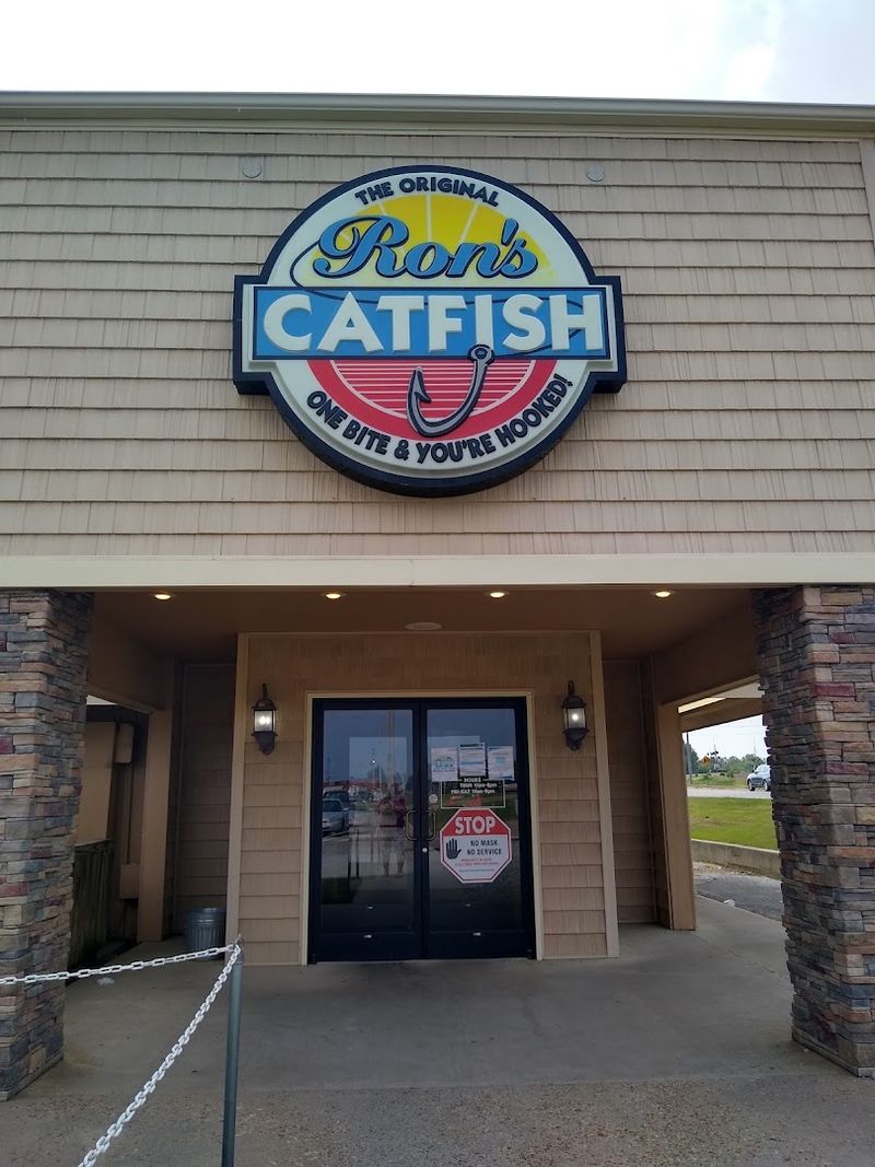 All-You-Can-Eat Southern Seafood