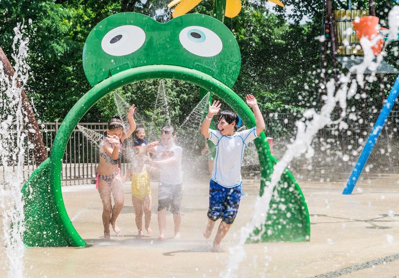 A Seasonal Splash Zone For Splashy Days