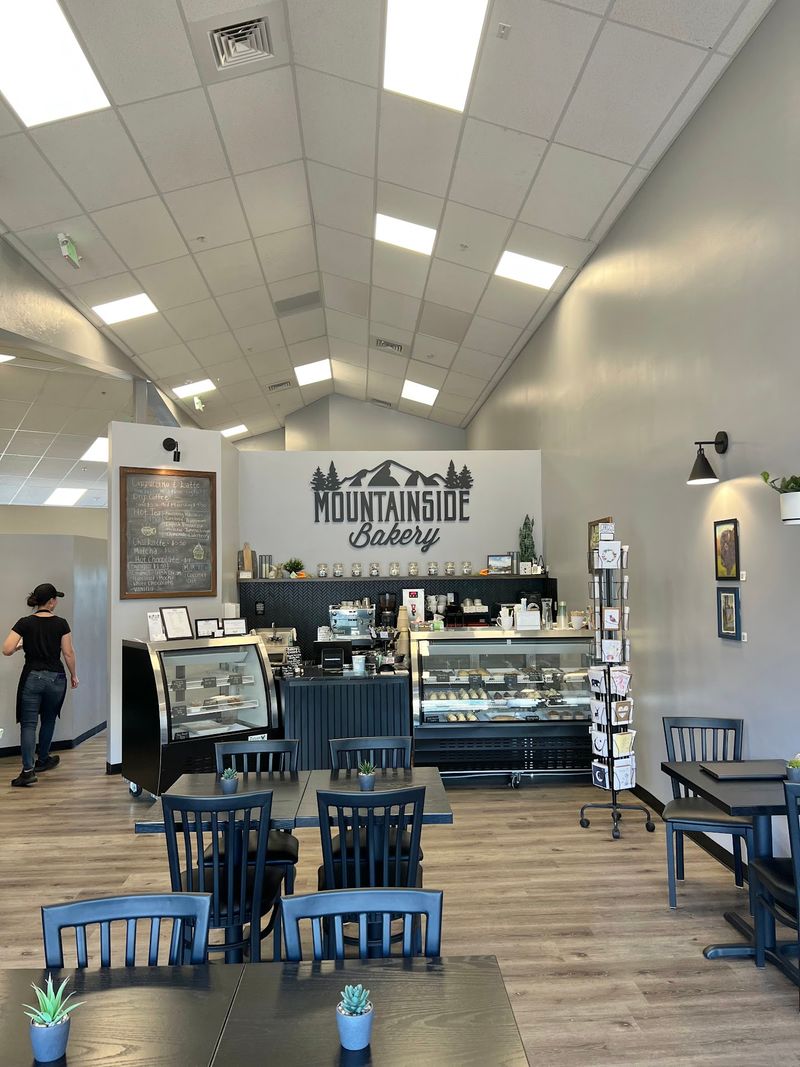 A September Lunch Reset In Evergreen