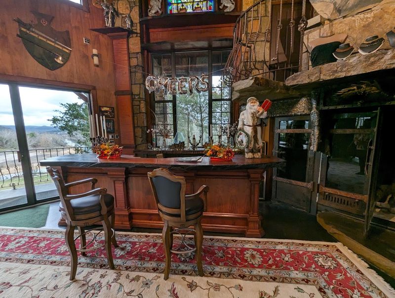 Wandering Paths, Secret Corners, And Unexpected Views