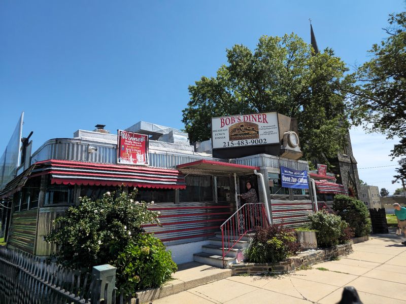 A Shiny Dining Car With Real Old-School Roots