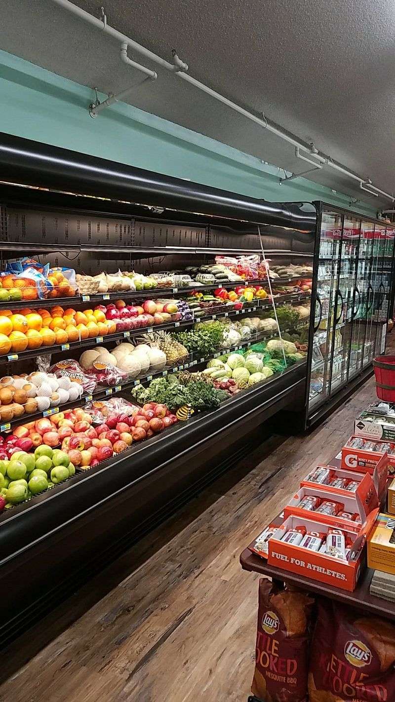A Short Grocery Detour On Moraine Avenue A Short Grocery Detour On Moraine Avenue