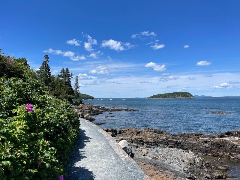 A Short Walk Along Frenchman Bay