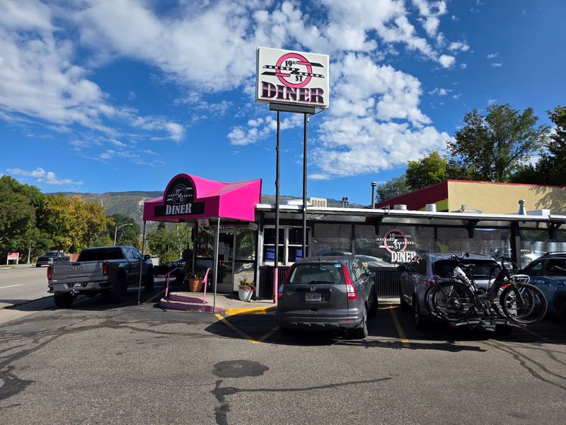 A Simple Stop At 1908 Grand Avenue