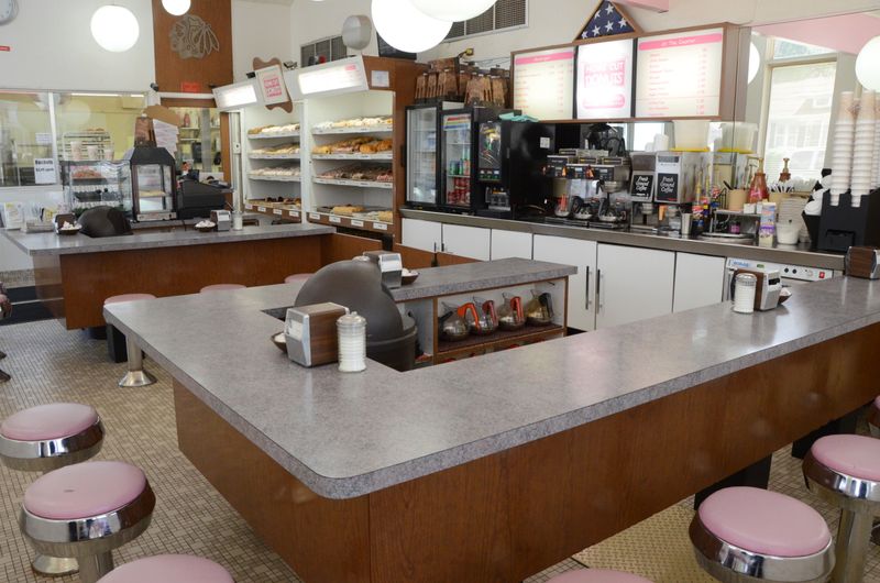 Decor And Ambiance With A Classic Donut Shop Soul