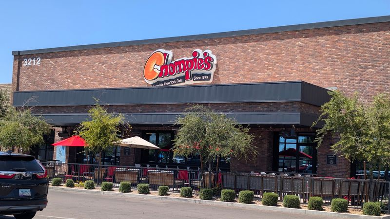 A Slice Of New York On East Cactus Road