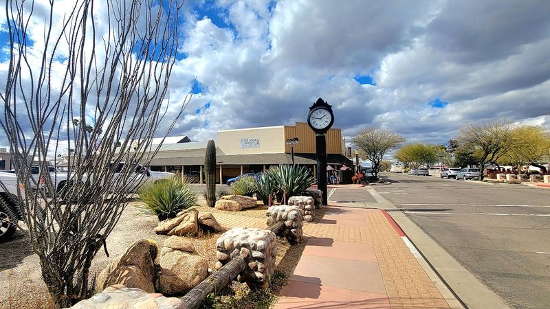 A Small Town With Room to Breathe