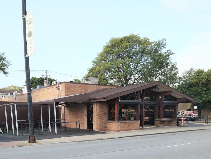 A Southwest Side Landmark on Archer Avenue