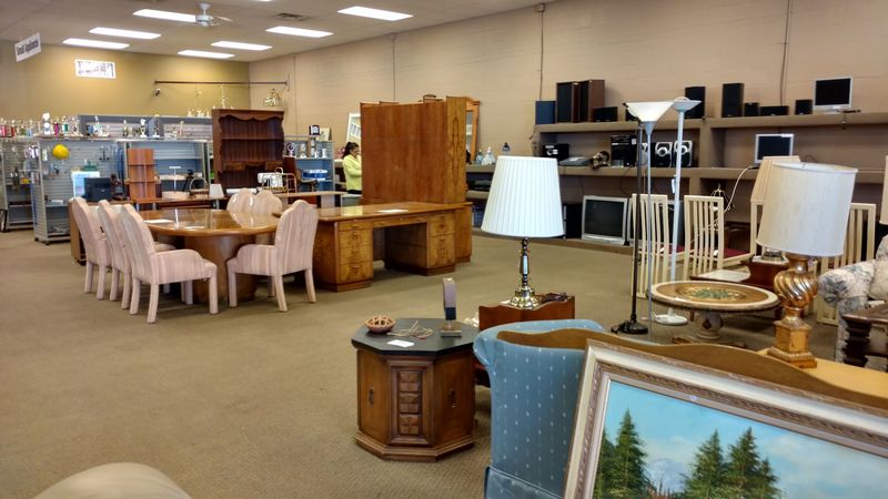 A Southwest Suburban Treasure Chest 
