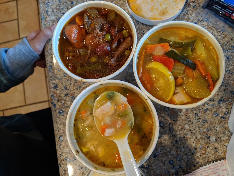 Mid-Trip Re-Engagement: What Keeps the Experience Fresh