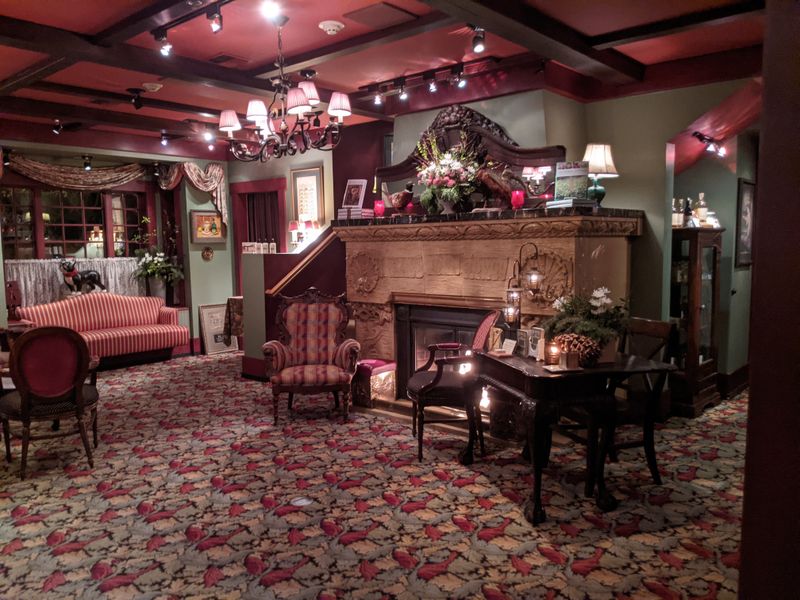 An Atmosphere That Balances Elegance with Warmth