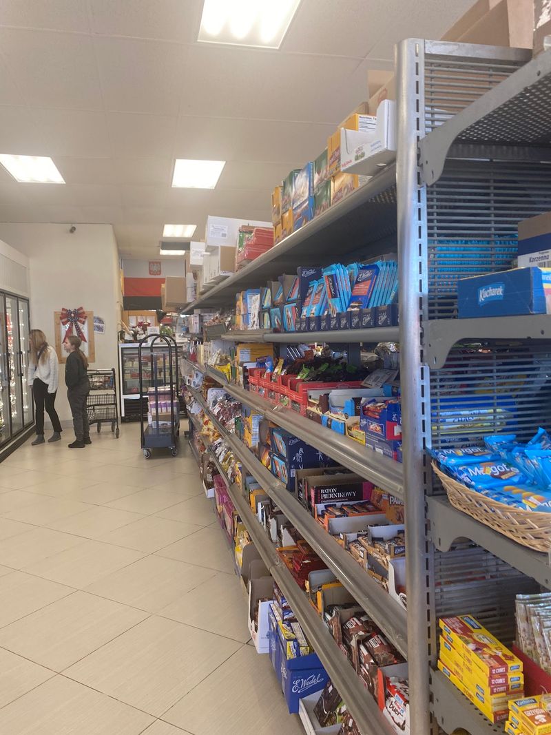A Store That Connects Food And Family Tables
