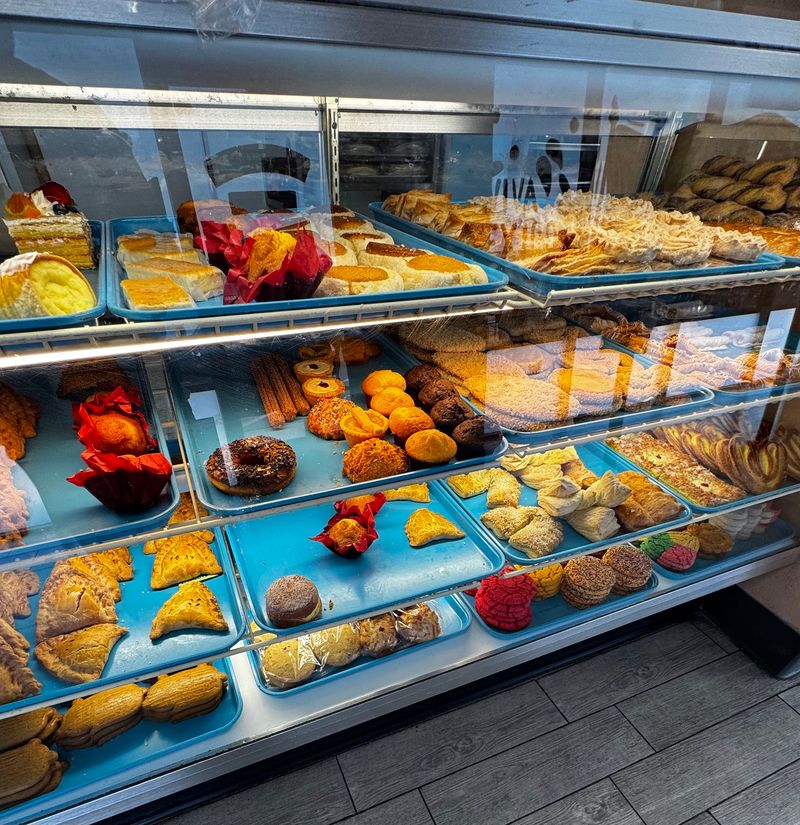 A Strip Mall Bakery That Punches Way Above Its Size