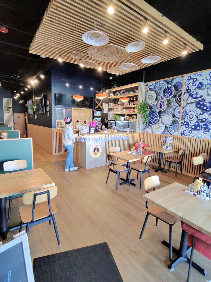 A Strip-Mall Surprise in Lake Zurich