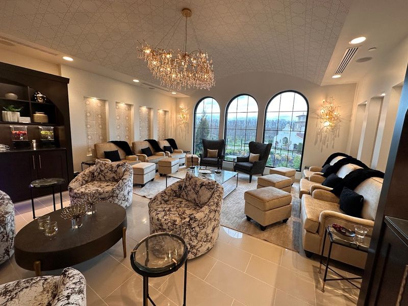 A Stunning First Impression at the Vineyard Spa A Stunning First Impression at the Vineyard Spa