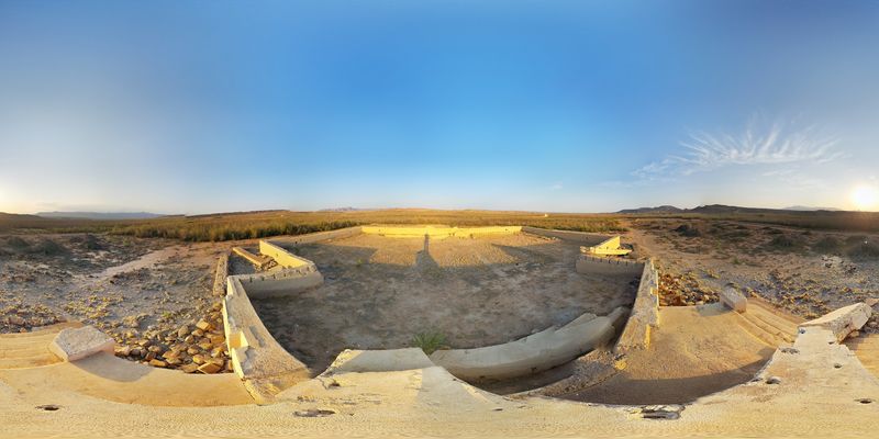A Sunken Town Is Breathing Desert Air Again