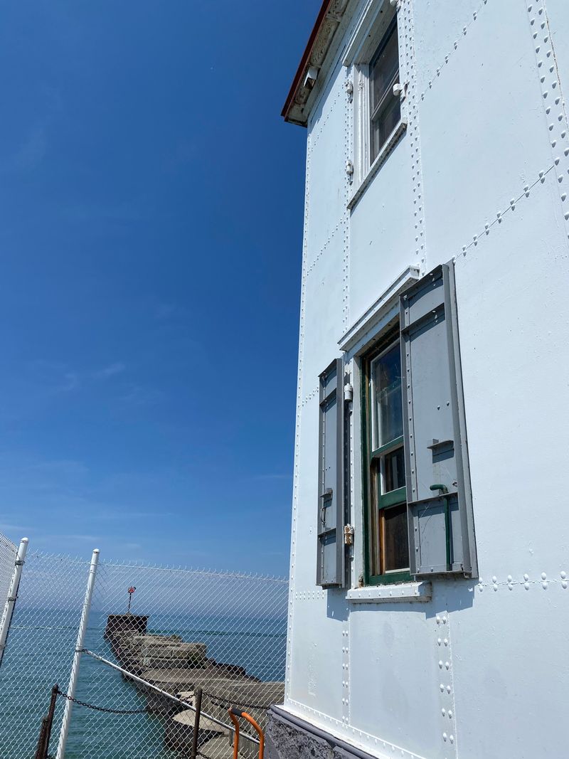 The Lantern Room’s Clean Geometry