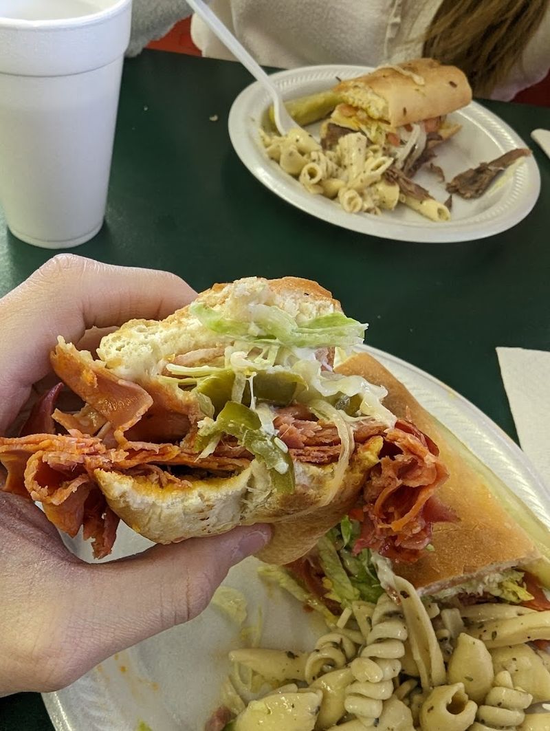 The Sandwich Lineup That Keeps Visitors Coming Back