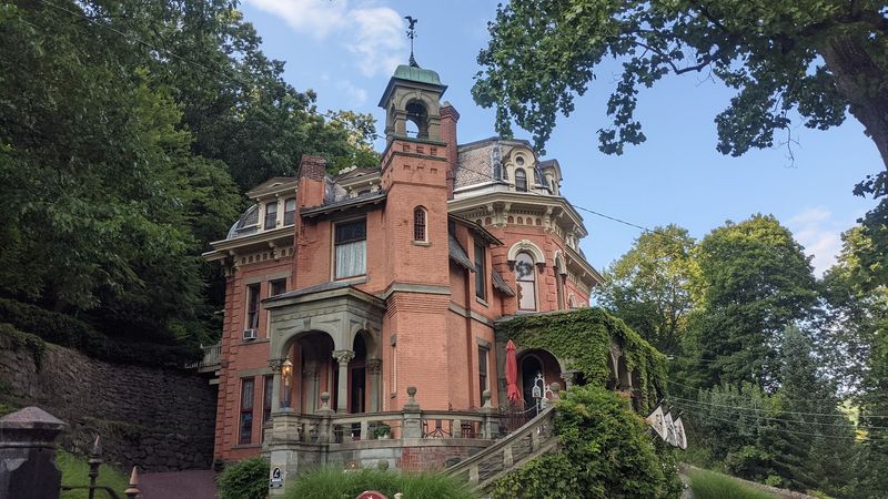 Victorian Architecture That Stops You in Your Tracks