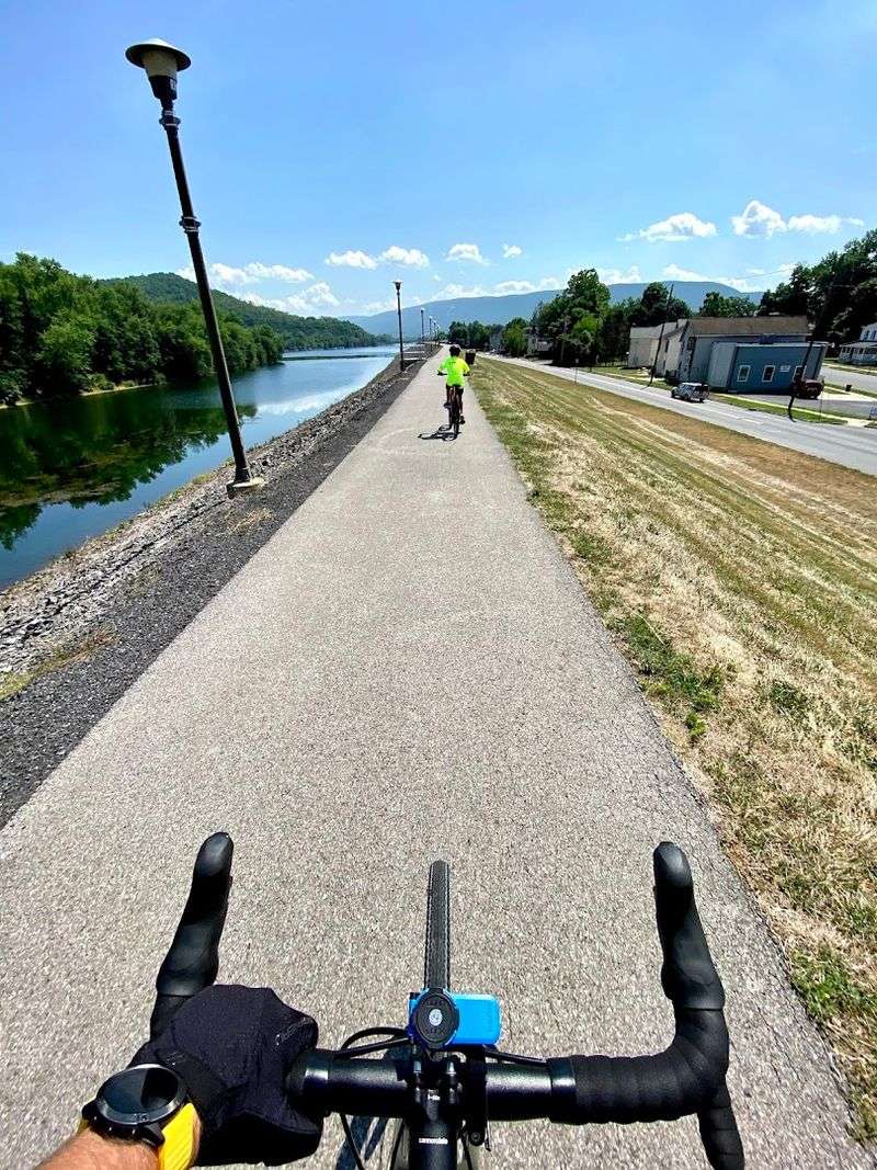 2.5 Miles Of Flat, Paved Waterfront Perfection