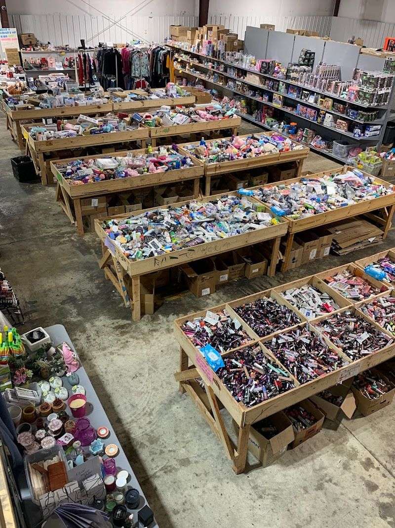 A Treasure-Hunt Store Filled With Unexpected Finds A Treasure-Hunt Store Filled With Unexpected Finds