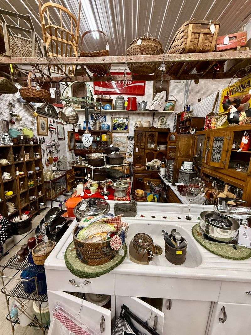 Discover Timeless Vintage Furniture Pieces