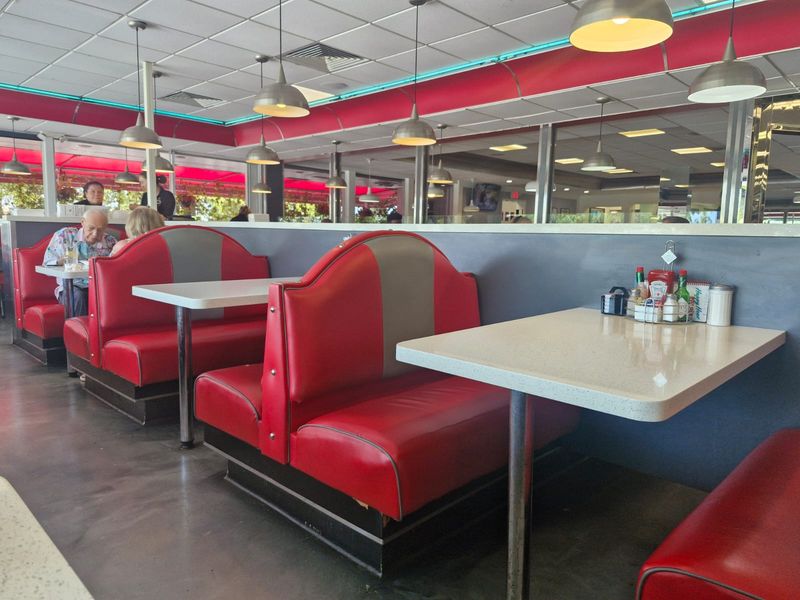 A True 1950s Retro Atmosphere That Feels Like Stepping Back In Time