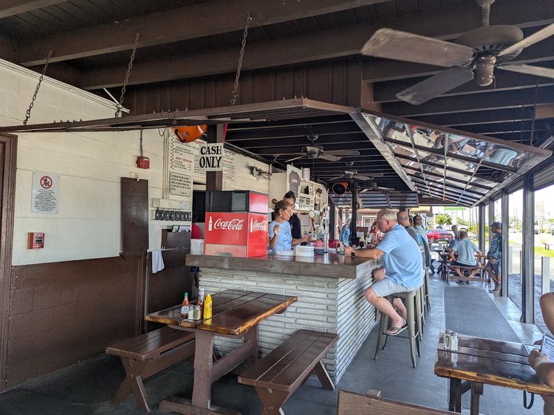 A True Old Florida Setting That Never Chases Trends