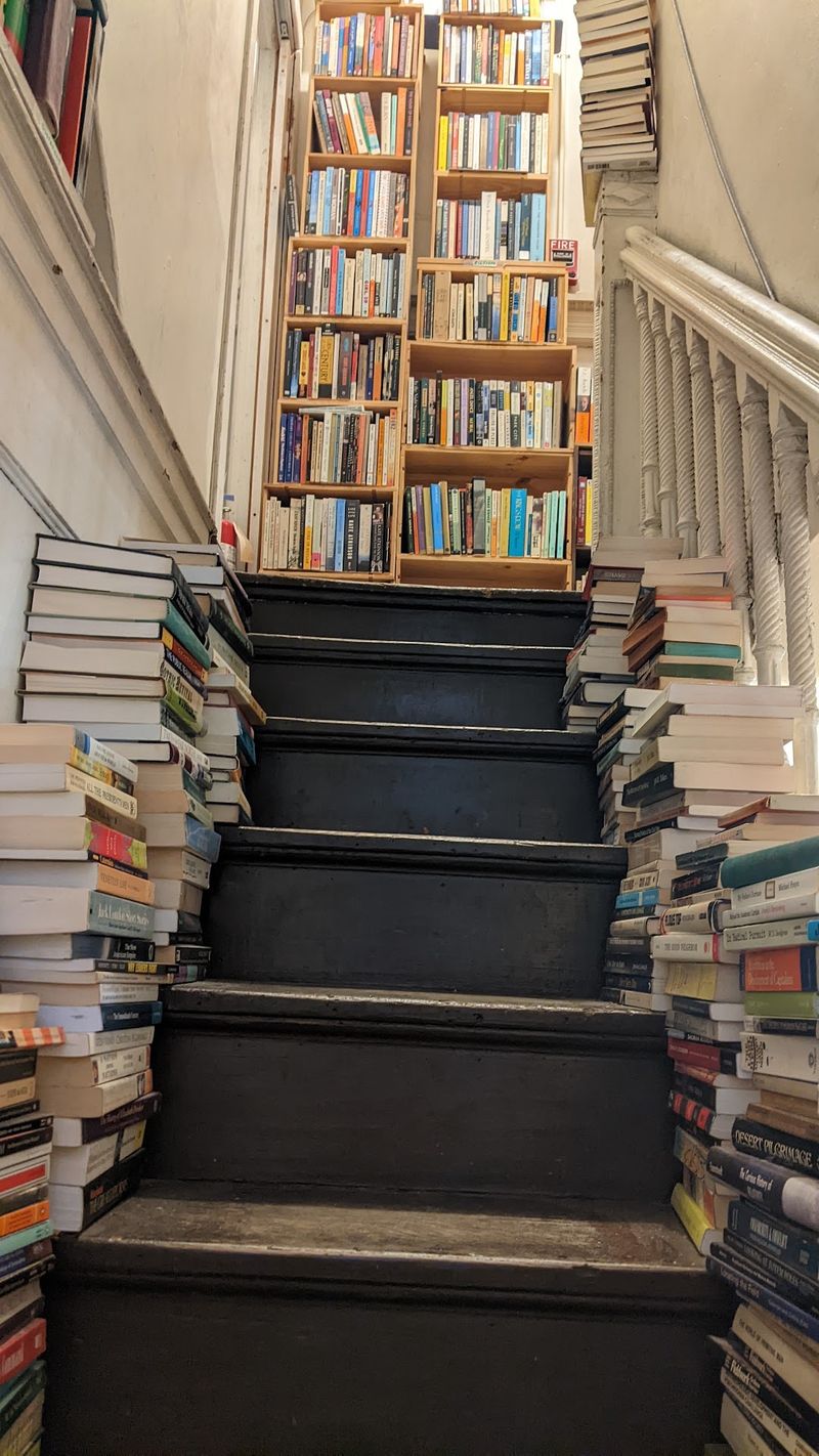 A Victorian Mansion That Traded Bedrooms For Bookshelves A Victorian Mansion That Traded Bedrooms For Bookshelves