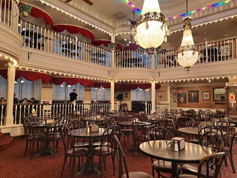 A Victorian Pizza Palace With Colorado Springs Scale A Victorian Pizza Palace With Colorado Springs Scale