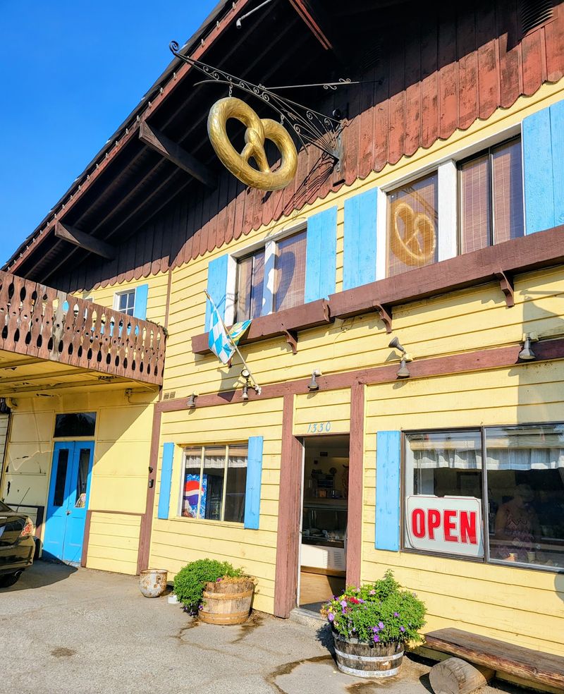 A Village Bakery On The Edge Of Leavenworth