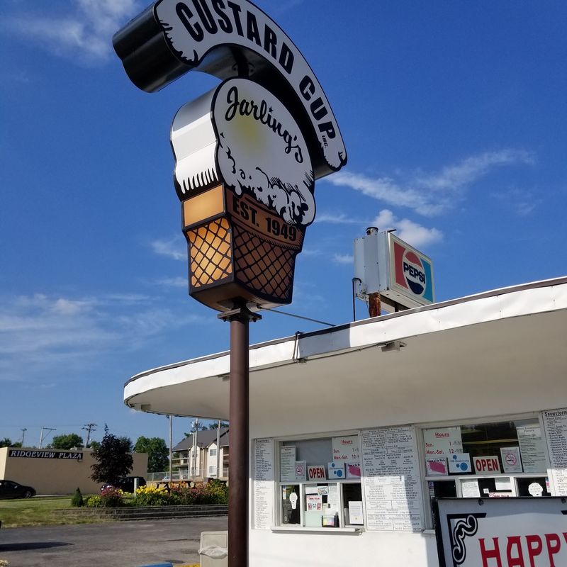 A Walk-Up Legend on North Vermilion Street