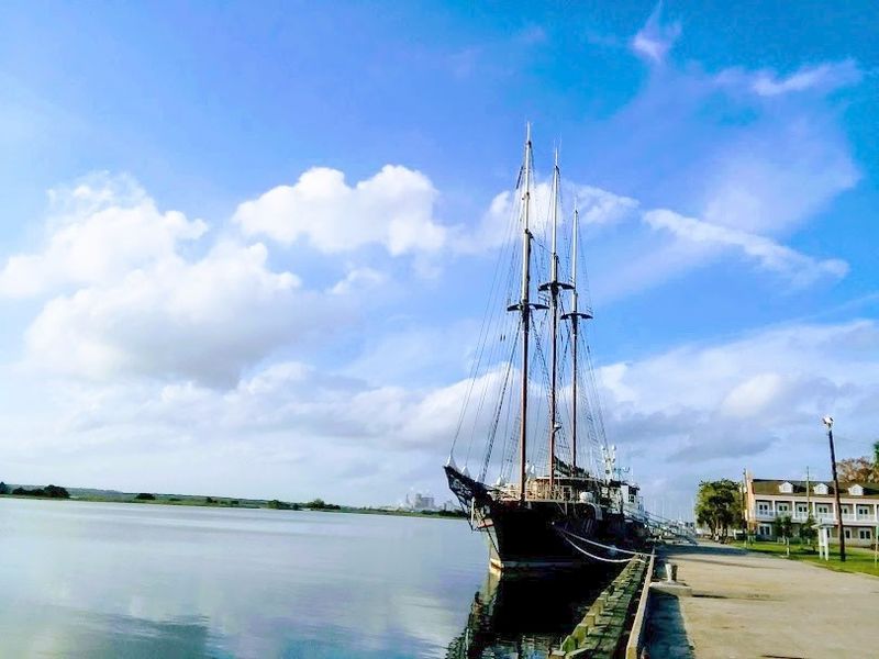 A Waterfront Park Where Stew Pots And Sunsets Share The Spotlight