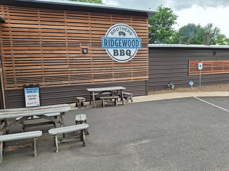 A Welcoming BBQ Hideaway