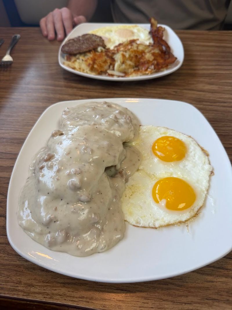 The Breakfast Menu That Keeps People Coming Back