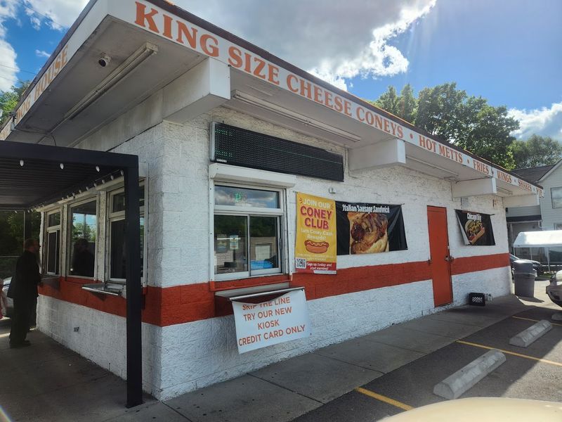 A West Side Institution With Deep Cincinnati Roots