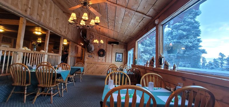 A Westcliffe Dinner That Feels Like A Real Occasion