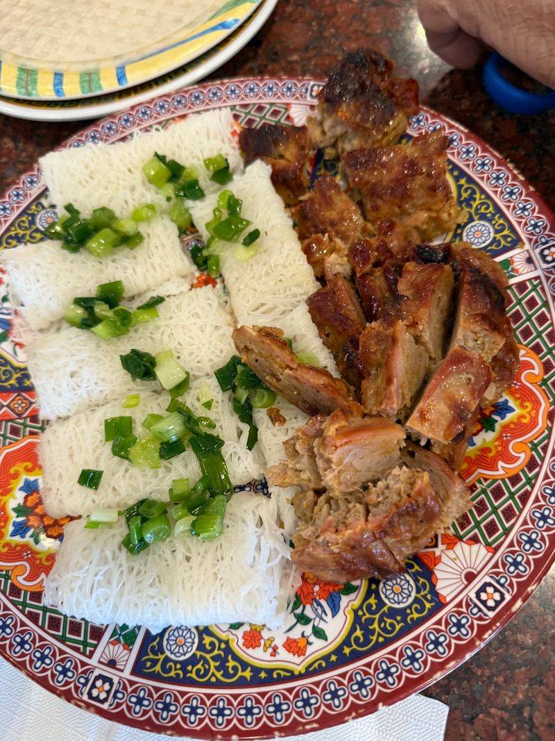 A Wok Menu That Surprises Pho Loyalists