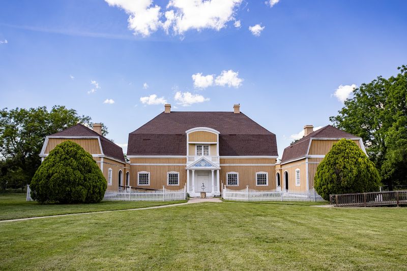 A World's Fair Relic With A Kansas Home