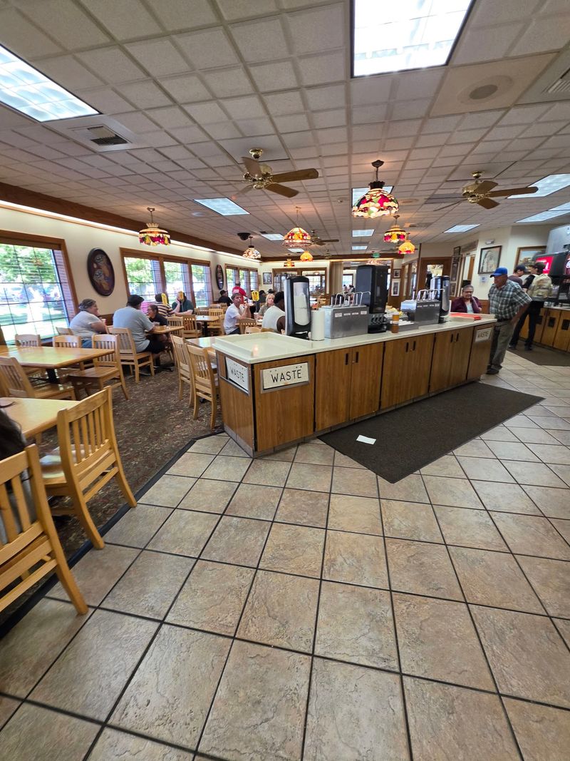 A Yakima Burger Stop That Barely Takes A Nap A Yakima Burger Stop That Barely Takes A Nap