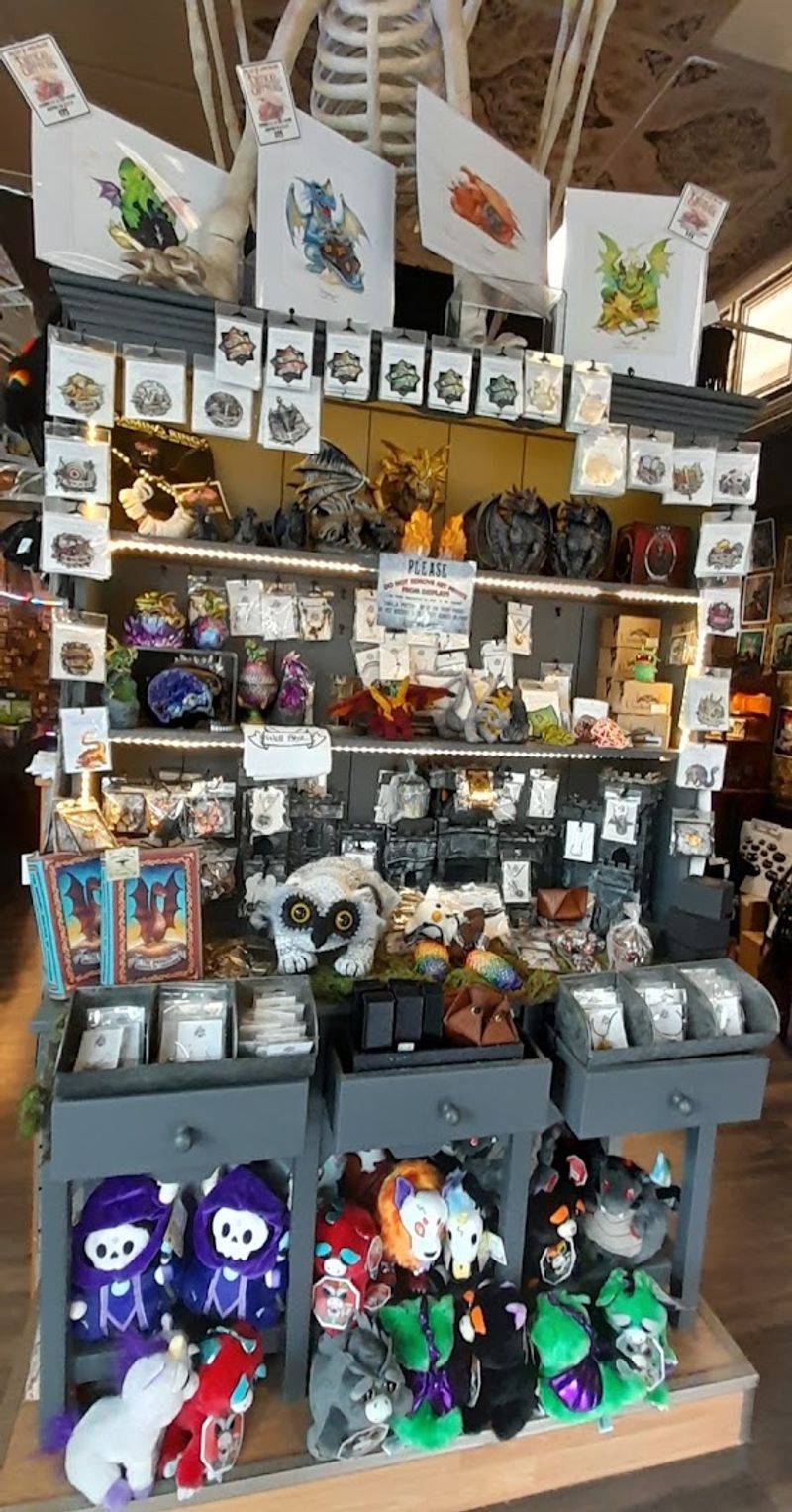 A gift-hunting stop with reasonable value A gift-hunting stop with reasonable value