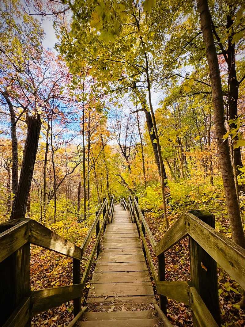 A practical alternative to Starved Rock, not a hidden escape