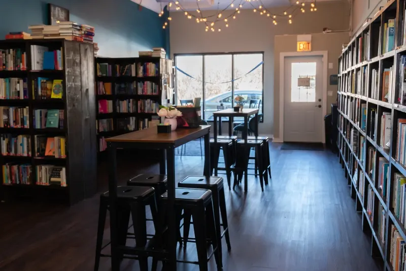 A promising bookstore-and-coffee outing, not a guaranteed dream day