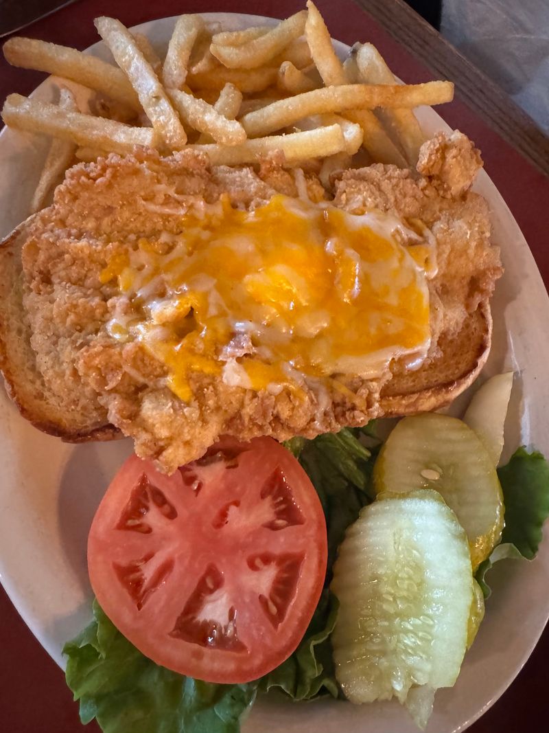 Decor that sets the table before the food arrives