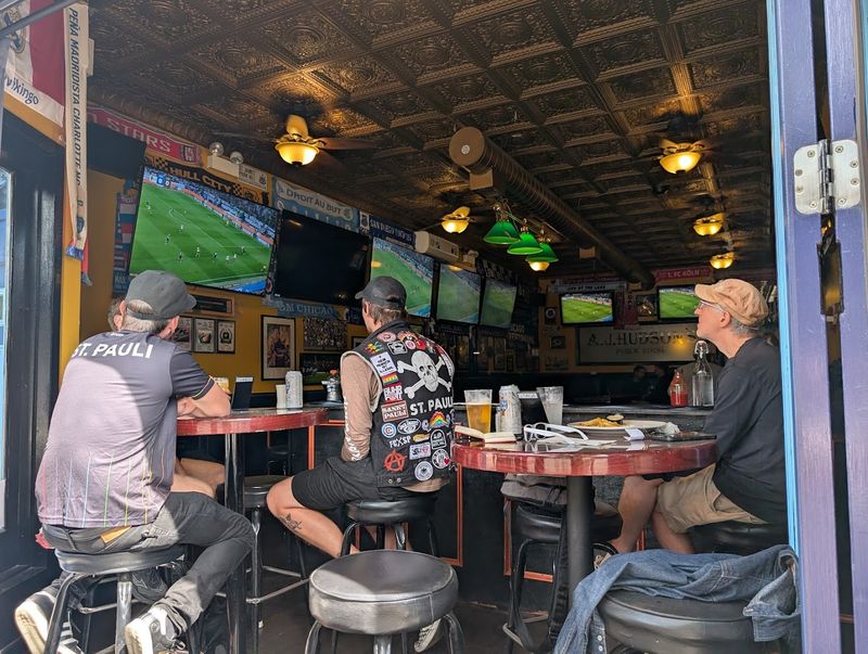 A.J. Hudson's Public House, Lakeview, Chicago