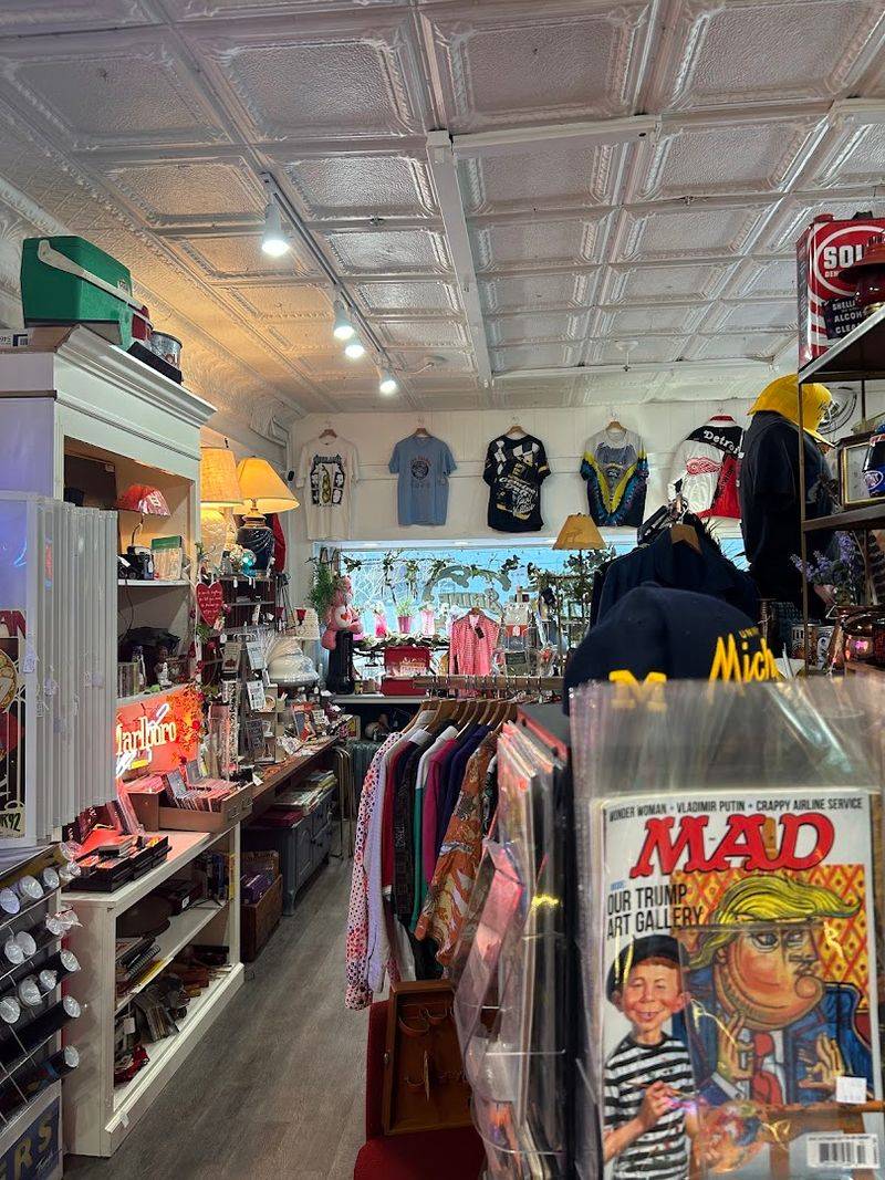 Find and Shine Vintage, Ypsilanti