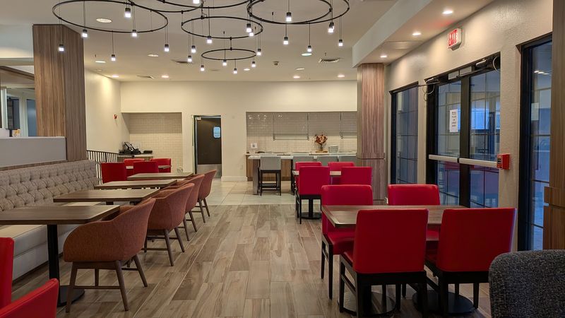 The Garden Grille And Bar At Hilton Garden Inn Phoenix Airport