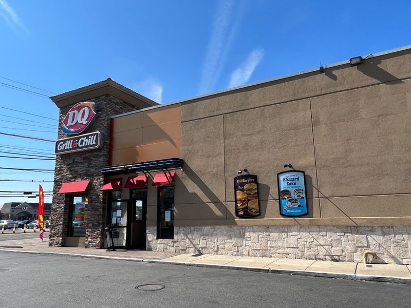 Dairy Queen BeltBuster (classic burger sandwich)