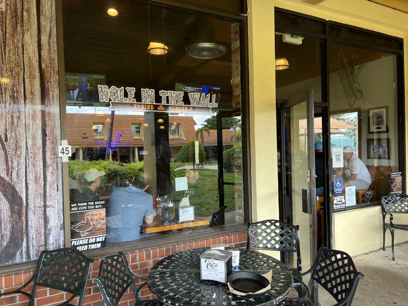 Hole in the Wall Grill – Miami